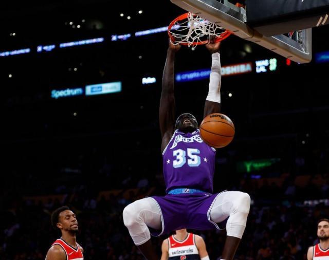 黄金甲体育-4年效力9队!流浪汉变湖人奇兵 比魔兽更有活力