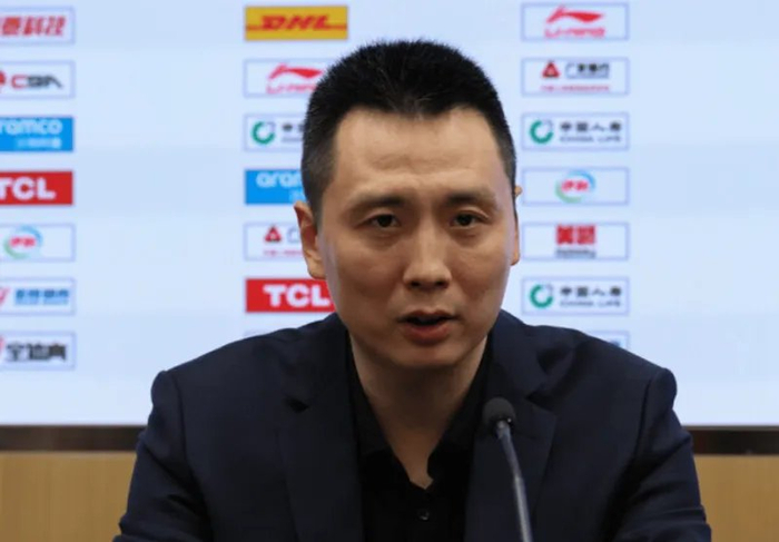 黄金甲体育官网-胜福建发布会！卢伟点赞弗格发挥，满意全队攻守表现！|上海|张镇麟|袁堂文|刘礼嘉|比赛_新浪体育_新浪新闻