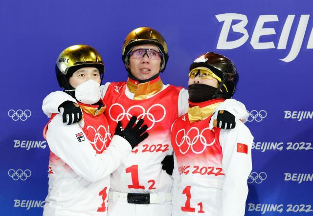 黄金甲体育官方网站-冬奥10日综述：德国囊括雪橇4金 空中技巧国手摘银