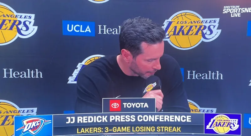 黄金甲体育官方网站-雷迪克谈表现:每个人都尽力用正确的方式打球,为团队而战